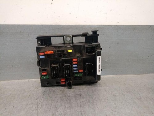 9657608880 fuse relay box